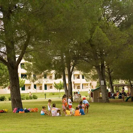Resort Th - Ti Blu Village 4*